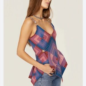 Need I say the coolest top ever